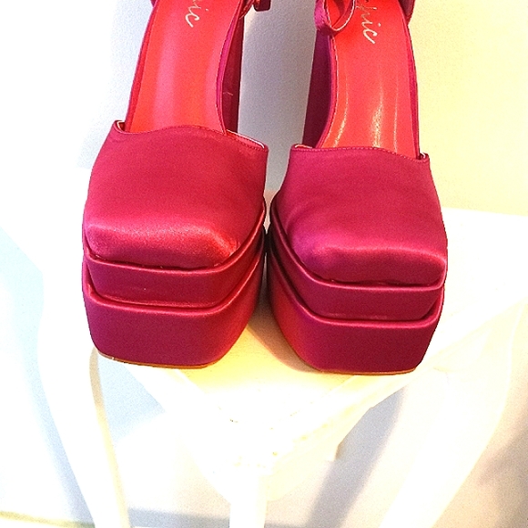 Fuchsia Platform Satin Heels - Picture 5 of 6